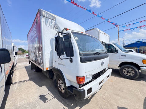 2000 UD Trucks UD1400