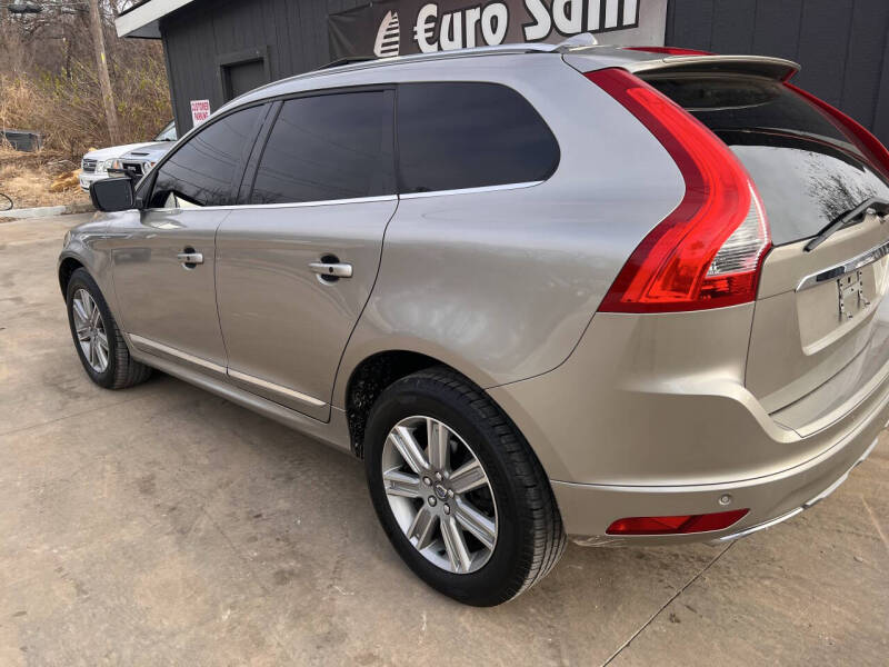 2016 Volvo XC60 T6 Platinum