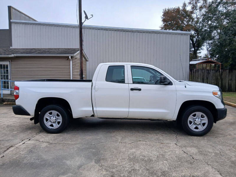 2017 Toyota Tundra SR