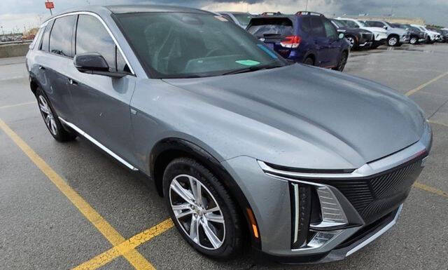 Used 2024 Cadillac LYRIQ Tech with VIN 1GYKPMRK1RZ103186 for sale in Bloomington, IL
