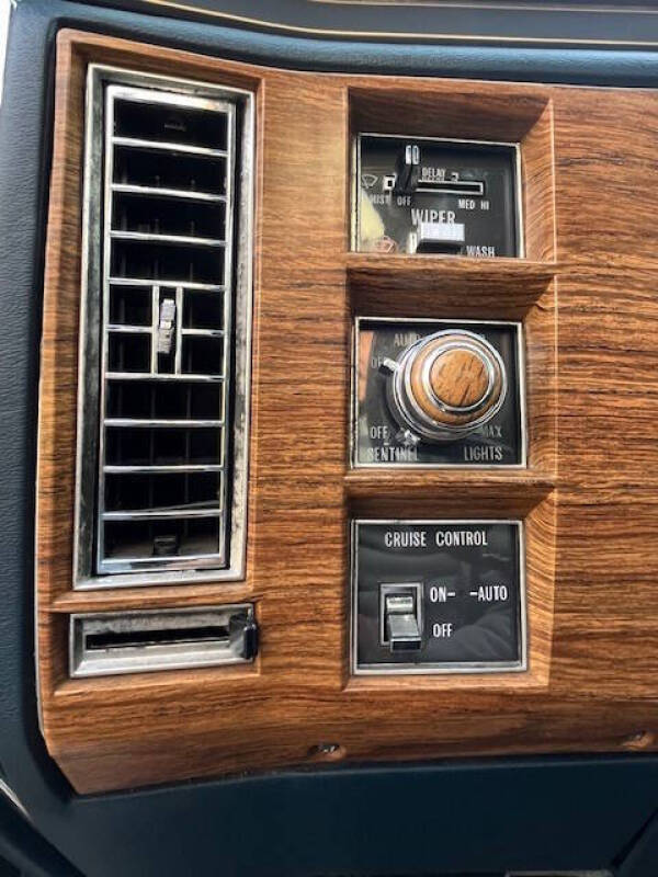 1985 Cadillac Fleetwood Brougham