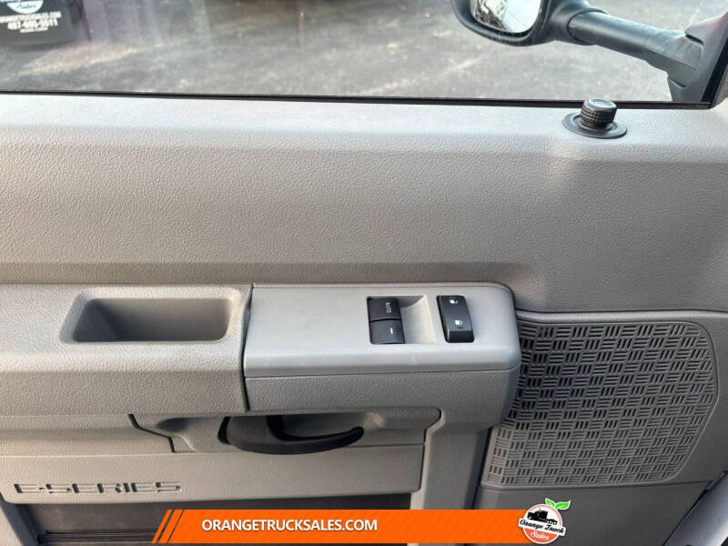 2022 Ford E-Series E-350 SD