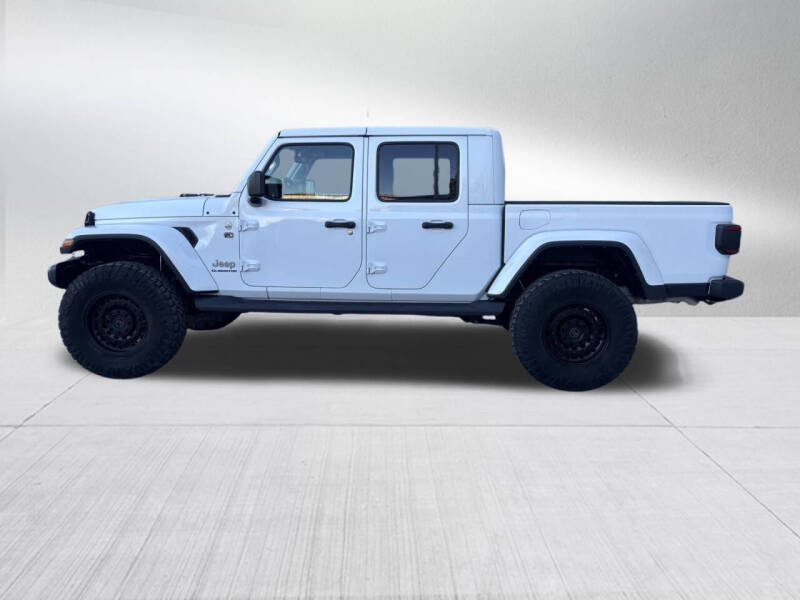 2022 Jeep Gladiator Overland