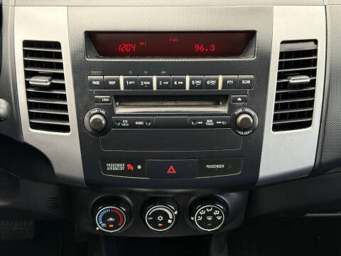 2010 Mitsubishi Outlander ES