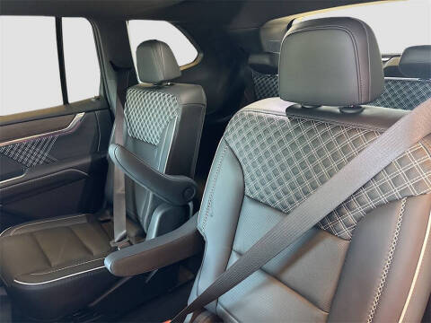 2024 GMC Acadia Denali