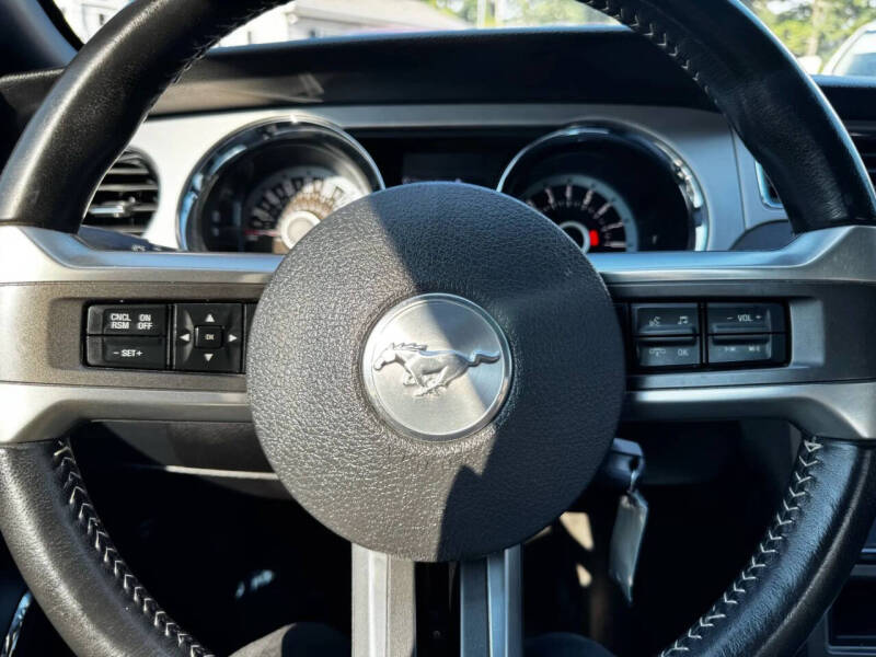 2013 Ford Mustang V6 Premium