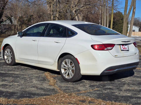 2016 Chrysler 200 Limited