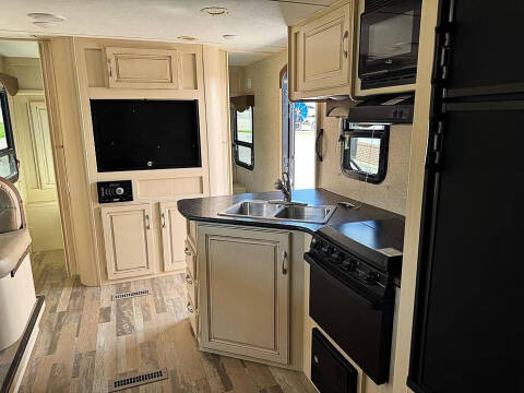 2016 Winnebago Minnie