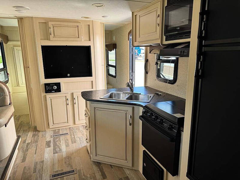 2016 Winnebago Minnie