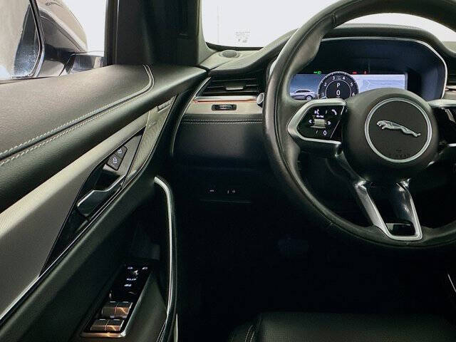 2024 Jaguar F-PACE P250 R-Dynamic S