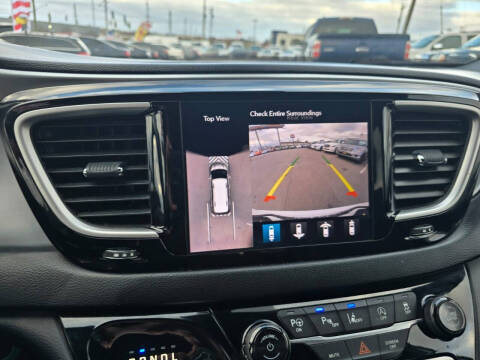 2020 Chrysler Pacifica Touring