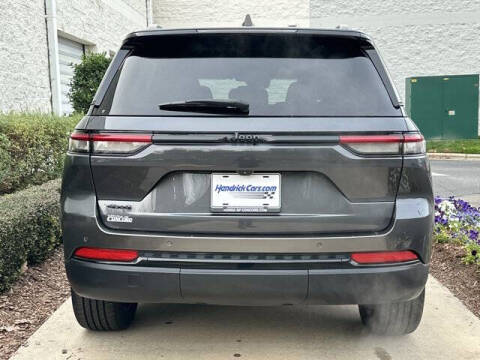 2022 Jeep Grand Cherokee Altitude