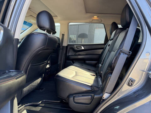 2019 Nissan Pathfinder SL