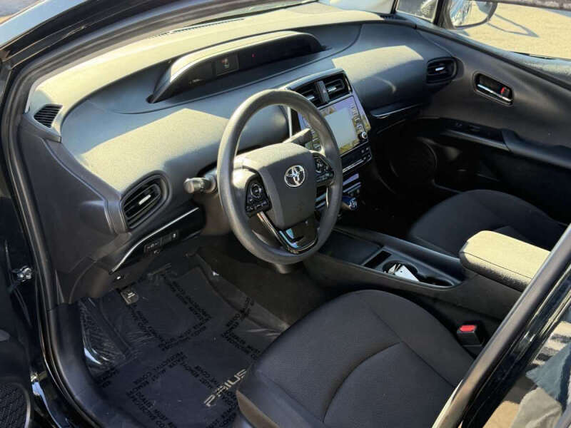 2021 Toyota Prius L Eco