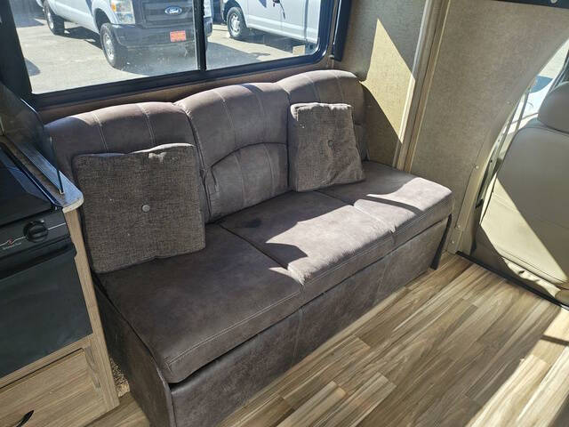 2016 Coachmen RV Freelander