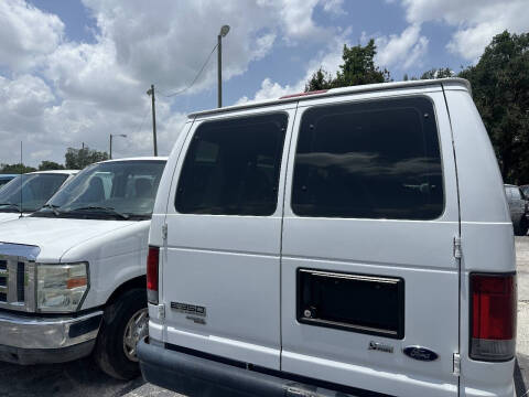 2013 Ford E-Series E-350 SD XL