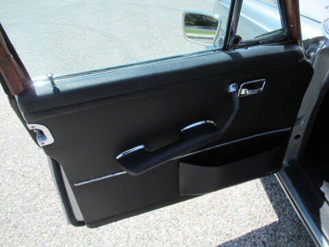 1970 Mercedes-Benz 280-Class