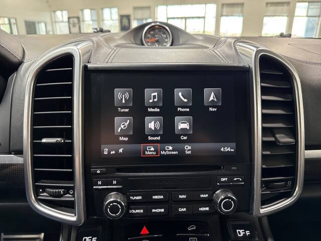 2017 Porsche Cayenne GTS