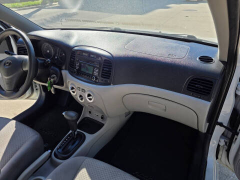 2010 Hyundai Accent GS