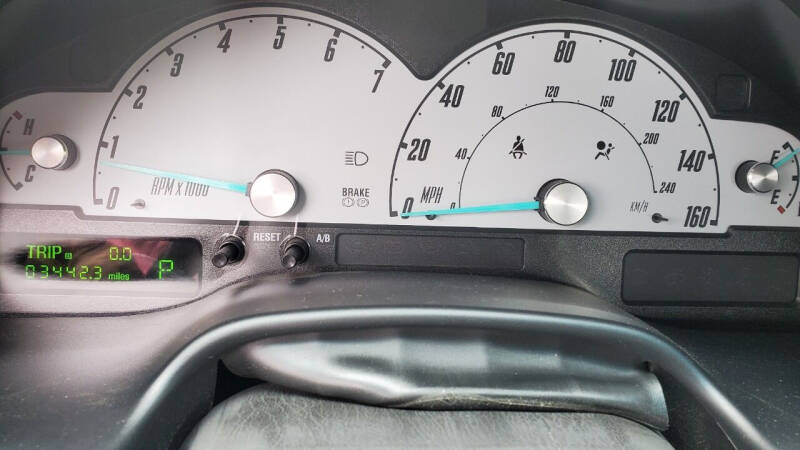 2002 Ford Thunderbird Deluxe
