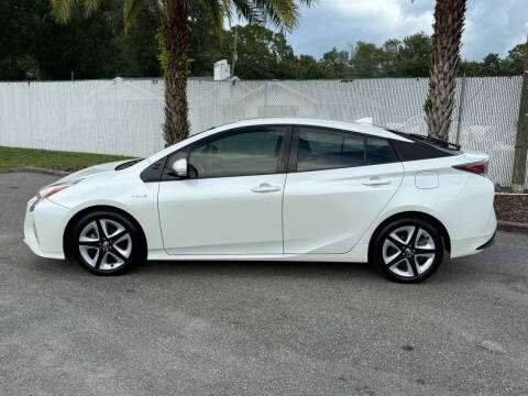 2017 Toyota Prius Three Touring