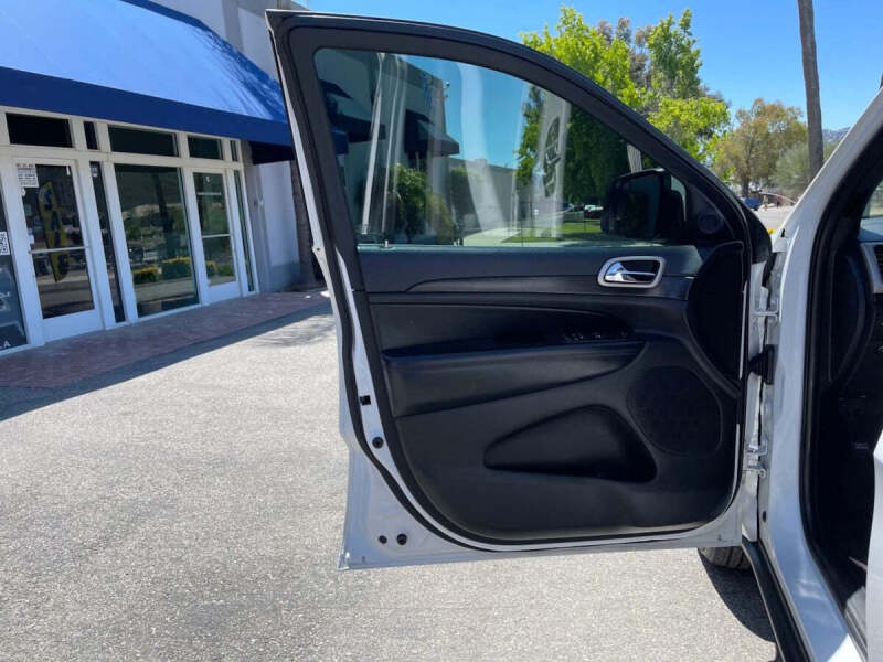 2017 Jeep Grand Cherokee Laredo