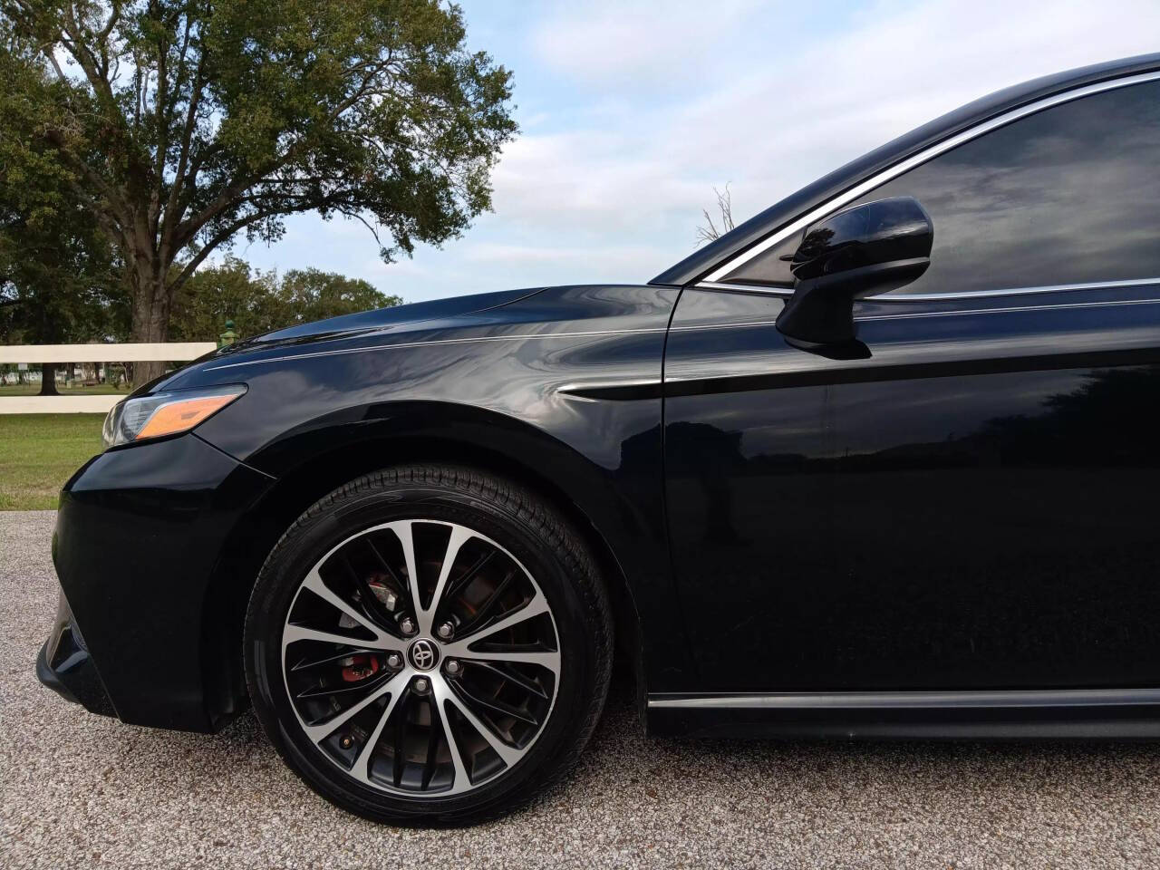 2020 Toyota Camry for sale at AUTOPLUG 360 in Stafford, TX