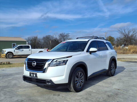 2025 Nissan Pathfinder SV