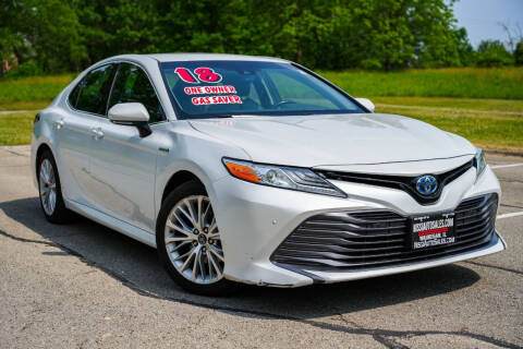 2018 Toyota Camry Hybrid for sale at Nissi Auto Sales in Waukegan IL