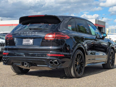 2016 Porsche Cayenne Turbo S