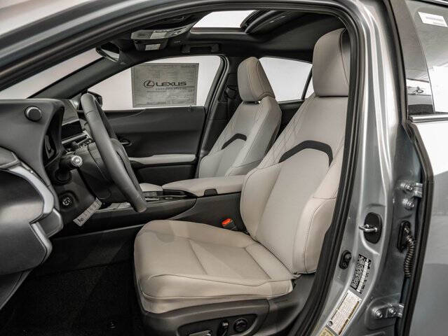 2026 Lexus UX 300h Premium