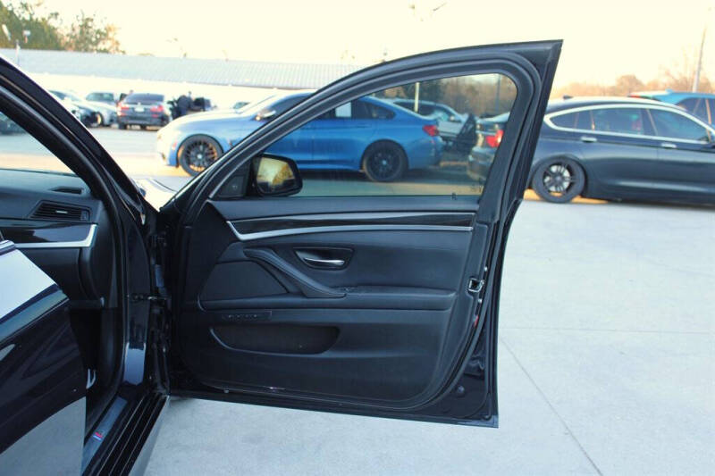 2013 BMW 5 Series 550i