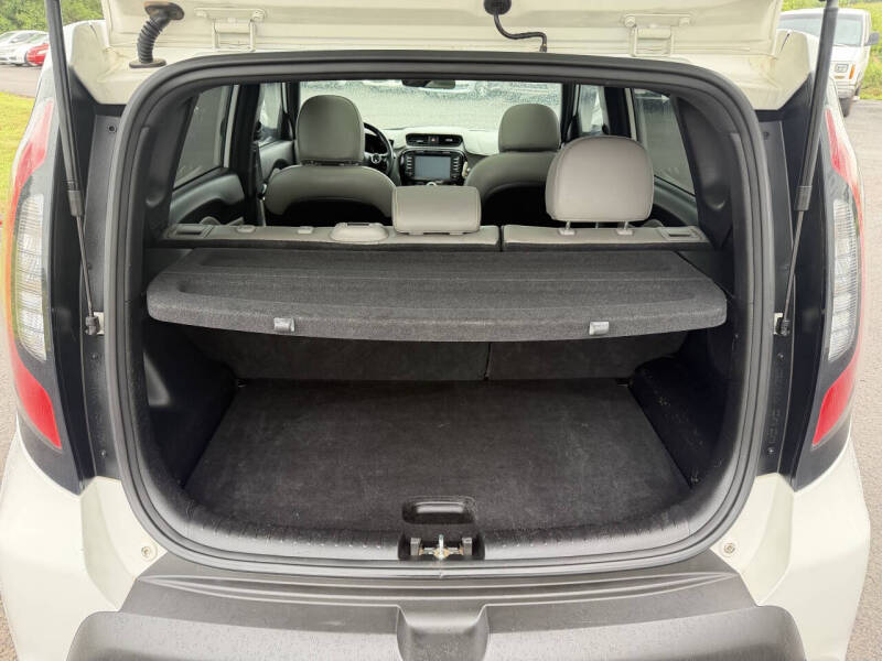2015 Kia Soul +