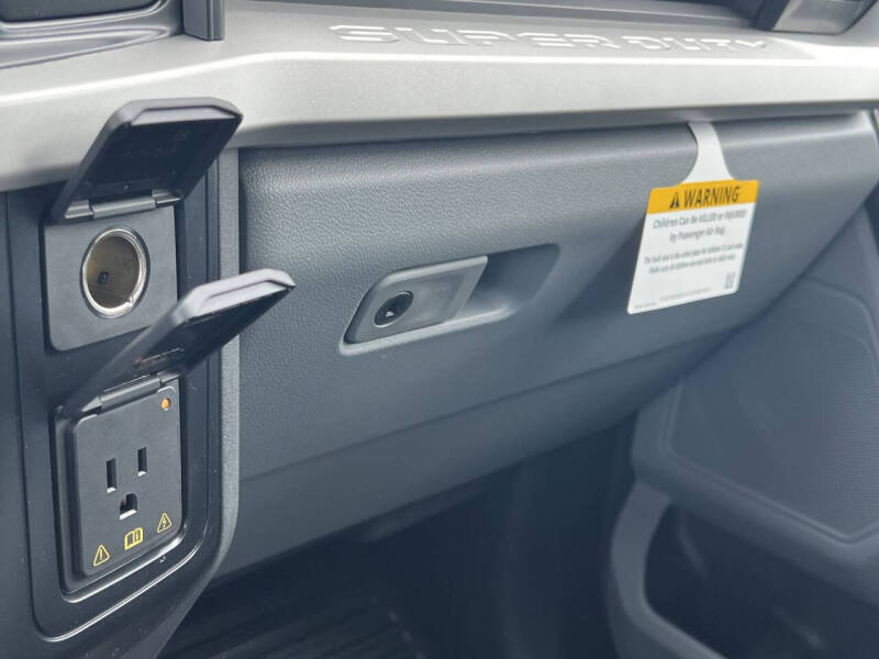 2026 Ford F-350 Super Duty XLT