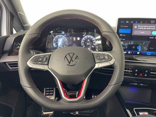 2025 Volkswagen Golf GTI SE