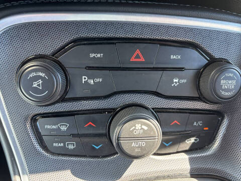 2015 Dodge Challenger R/T Plus