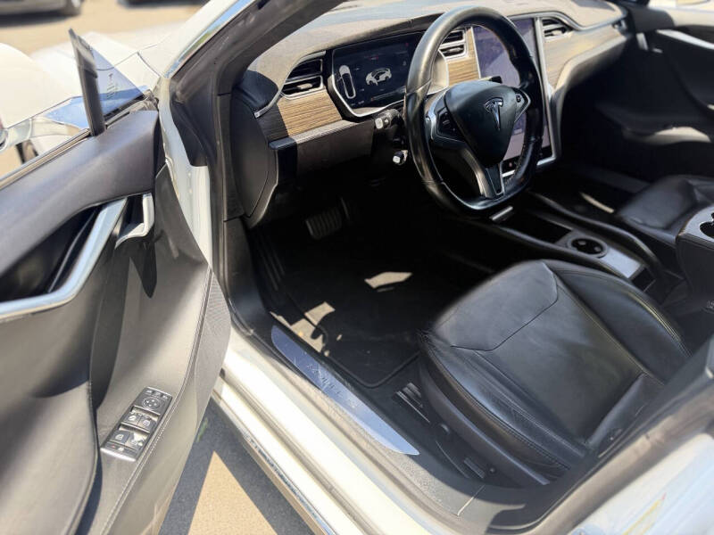 2015 Tesla Model S P85D