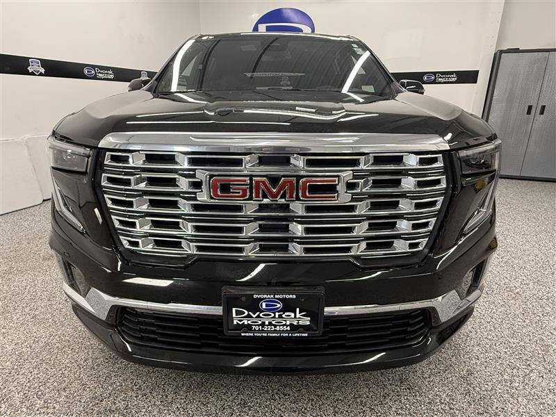 2024 GMC Acadia Denali