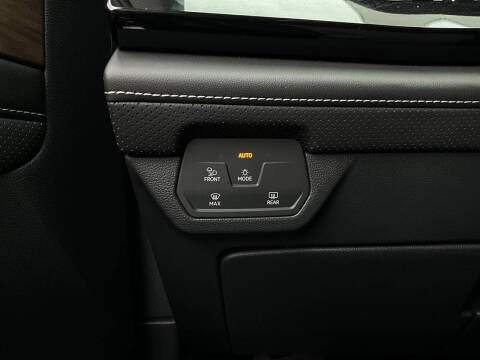 2025 Volkswagen Atlas SE 4Motion