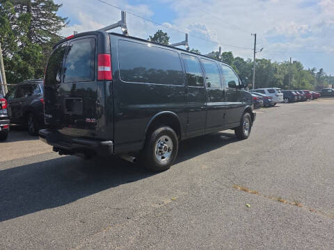 2017 GMC Savana 2500