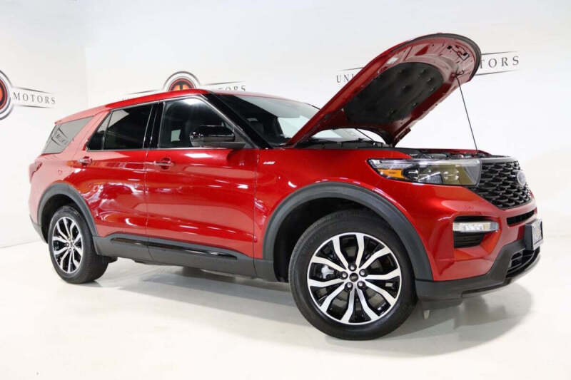 2022 Ford Explorer ST-Line
