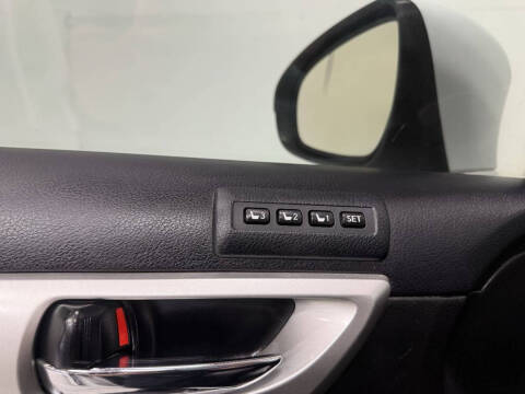 2011 Lexus CT 200h Premium