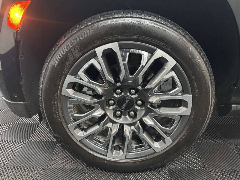 2024 GMC Yukon Denali Ultimate
