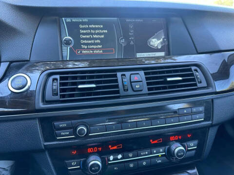 2011 BMW 5 Series 528i