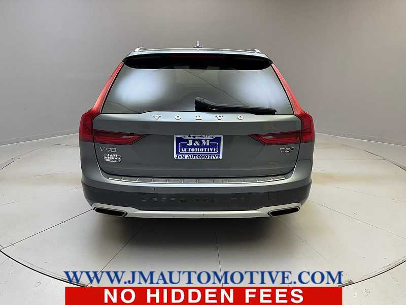 2019 Volvo V90 Cross Country T5