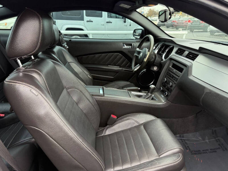 2011 Ford Mustang V6 Premium