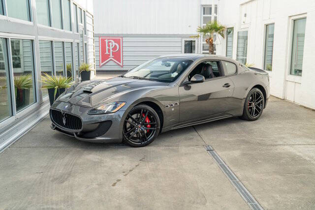 2017 Maserati GranTurismo 2
