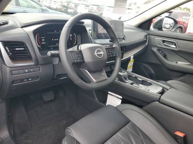 2025 Nissan Rogue Platinum