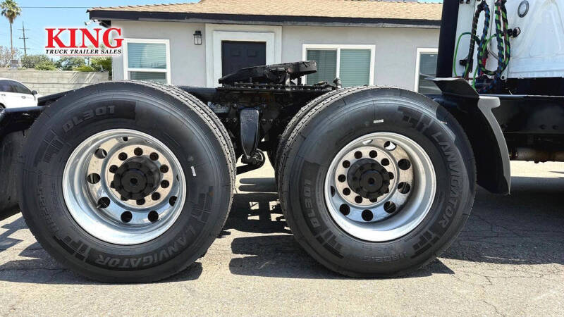 2021 Freightliner Cascadia