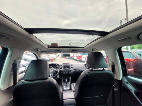 2012 Volkswagen Tiguan SE 4Motion